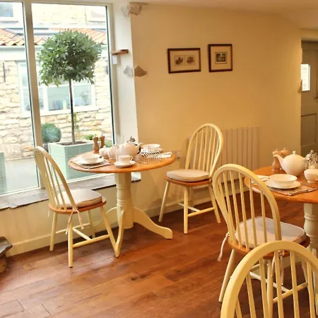 The Barn Konukevi 4*